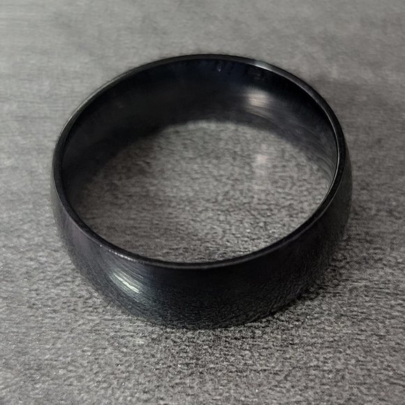 Women's Promise Ring - Black Stainless Steel - Girl's Band Ring - Picture 3 of 5